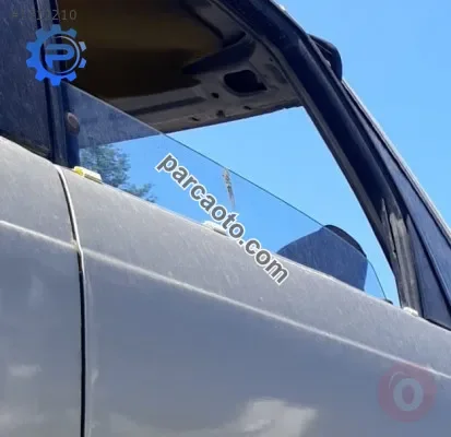mazda 626 çıkma sol arka kapı camı