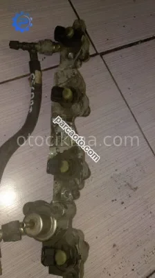 ford escort 1.6 komple benzin enjektör kütüğü takımı