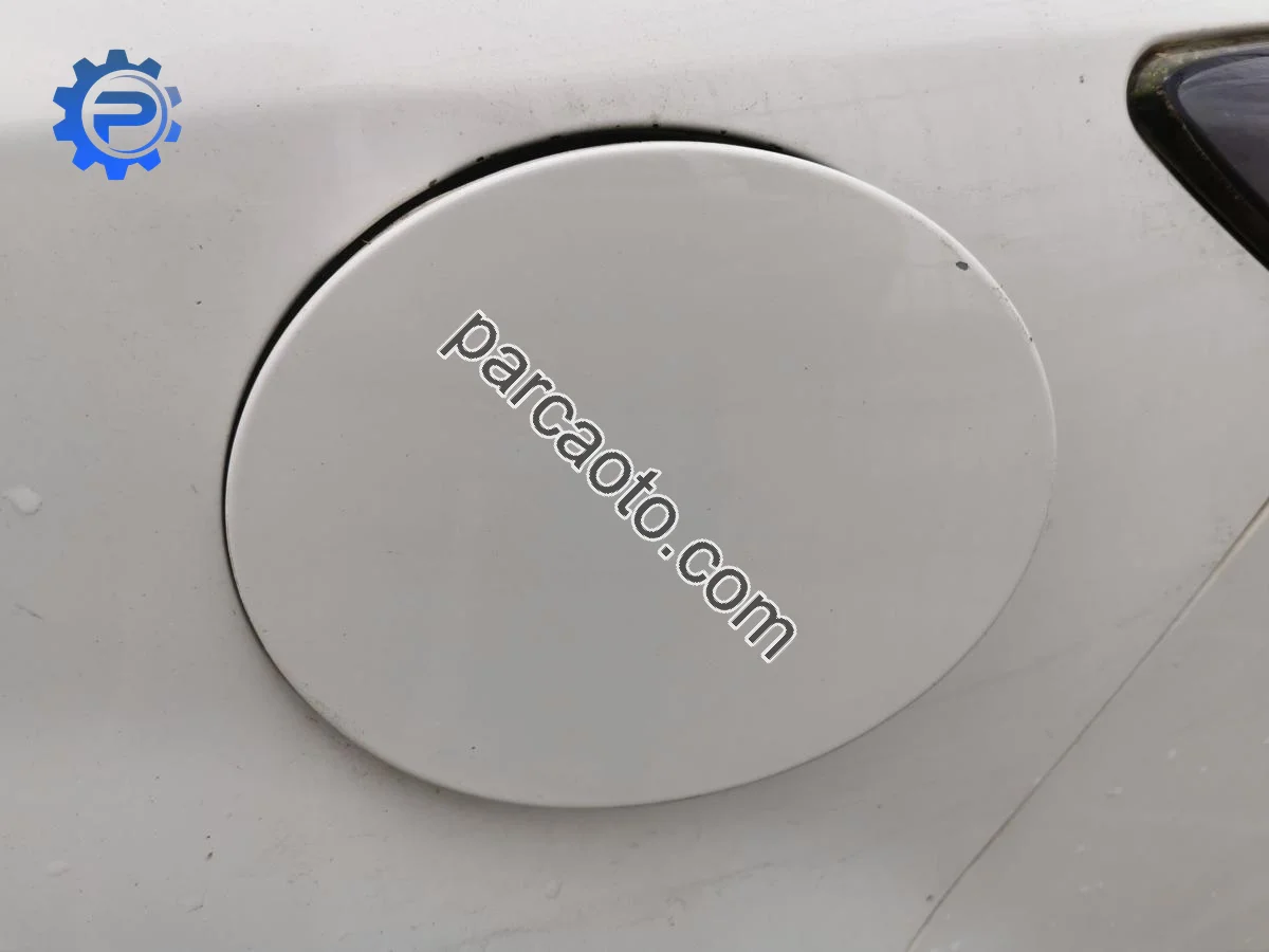 Mazda 2 Depo Kapağı - Mersin Tarsus