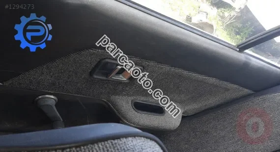 1988 model mazda 323 1.6 sökme sağ arka kapı döşemesi