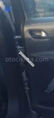 2009 model peugeot 207 1.4 çıkma sağ arka kapı menteşe