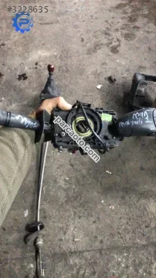 Renault Megan 1 makyajlı sinyal silecek kolu çıkma
