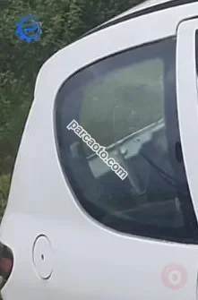 peugeot 206 çıkma sağ arka kelebek camı