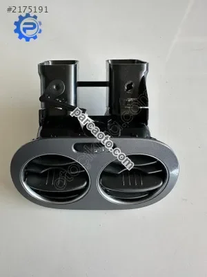 Çıkma Havalandırma Izgarazı Arka VW Tiguan 5N0819203A