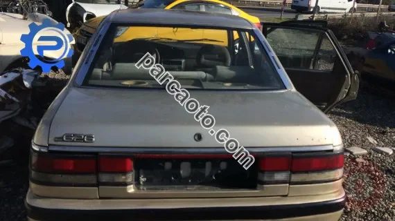 1992 model mazda 626 çıkma bagaj kapağı