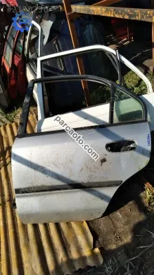 Mitsubishi carisma sol arka kapı çıkma