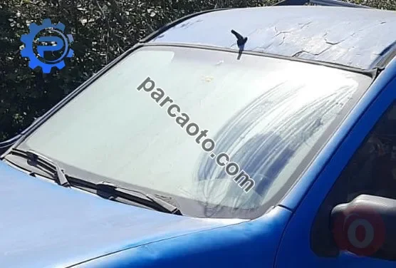 2002 model renault kangoo express 1.9 çıkma ön cam