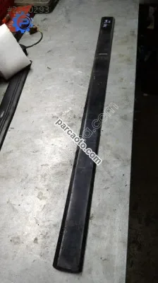Mazda 323 Sağ Ön Kapı Çıtası çıkma