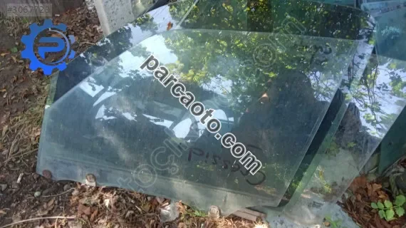 Toyota cressida sol ön kapı camı yedek parça