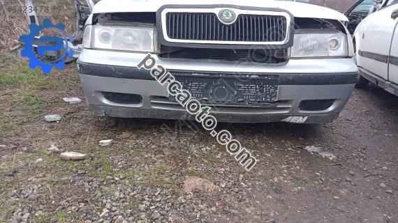 Skoda Octavia Mk1 ön tampon yedek parça