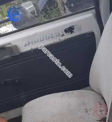 1998 model citroen c15 sökme sağ ön kapı döşemesi