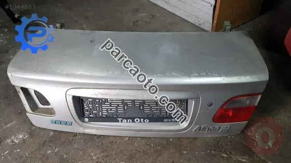 fiat albea bagaj kapağı çıkma