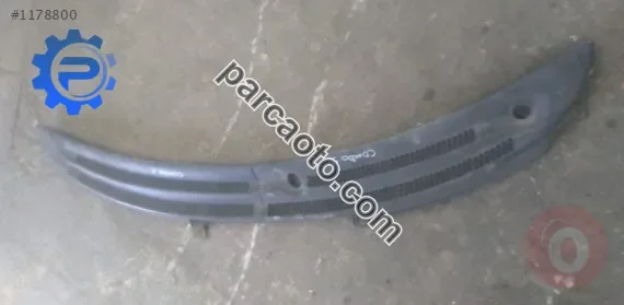opel corsa b çıkma cam önü ızgarası