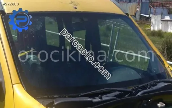 Renault Kangoo Ön Cam Izgarası - Ordu Ünye