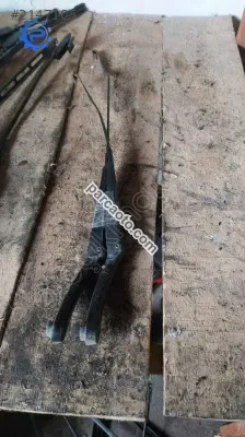 Partner Dış silecek kolu çıkma