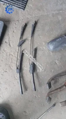 Peugeot 205 Ön Cam Silgeç Kolları Yedek Parça - Oto Çıkma
