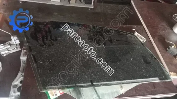 Pejo 307 sağ ön kapı camı orjinal yedek parça