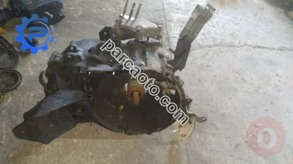 Mitsubishi karizma 1.9 did dizel Manuel sanziman  çıkma