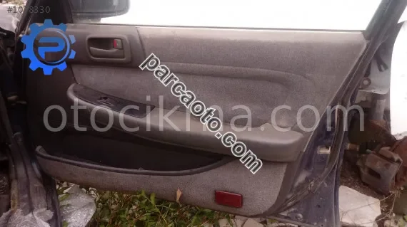 toyota cressida sökme sağ ön kapı döşemesi