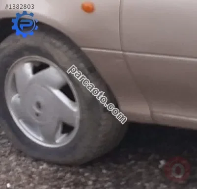 1998 opel astra f station 1.4 8v çıkma sol ön jant lastik