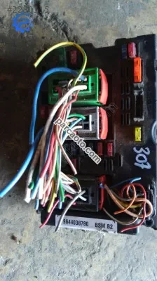 307 (9644038780 bsm 02) Motor İçi Sigorta Tablası çıkma