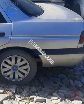 1997 model ford escort 1.6 16v ztec çıkma sol arka çamurluk