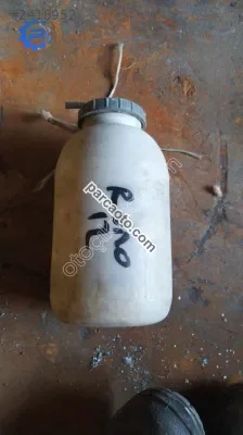 Renault 12 motor su bidonu orjinal çıkma