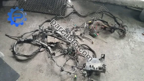Pejo 206 99 model 1.4 benzinli klimasiz eski tip tesisat çıkma
