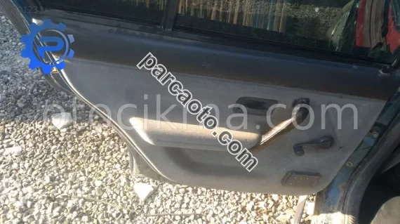 1997 model renault r19 1.4 sökme sol arka kapı döşemesi