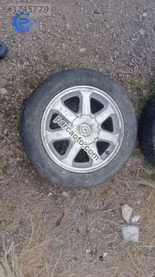 Renault Megane 1 için Orjinal Tek Çelik Jant Yedek Parçası