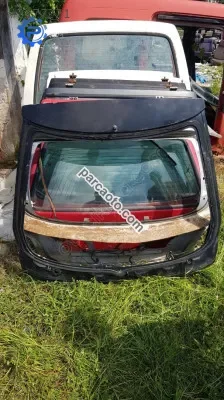 323 Hb bagaj kapağı çıkma