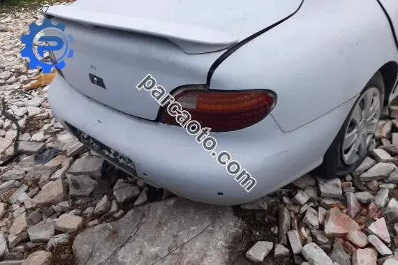 1996 hyundai elantra 1.8 otomatik çıkma arka tampon
