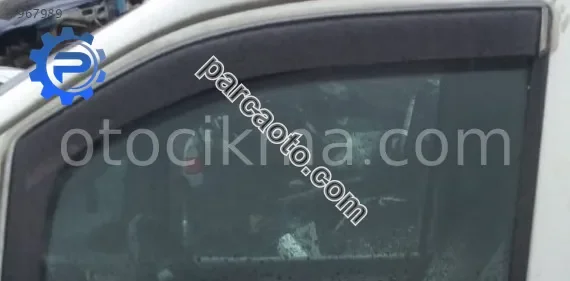 2002 peugeot expert 1.9 dizel çıkma sol ön kapı cam plastiği