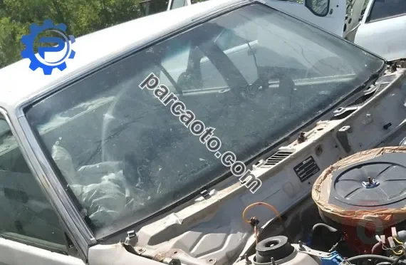 1994 model kia capital 1.8 benzinli çıkma ön cam