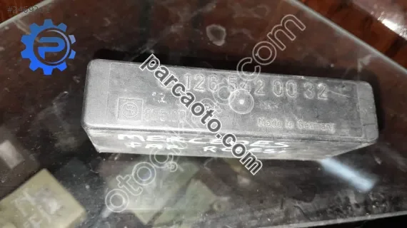 Mercedes-Benz 300 Sis Farı Çerçevesi - Ordu Ünye