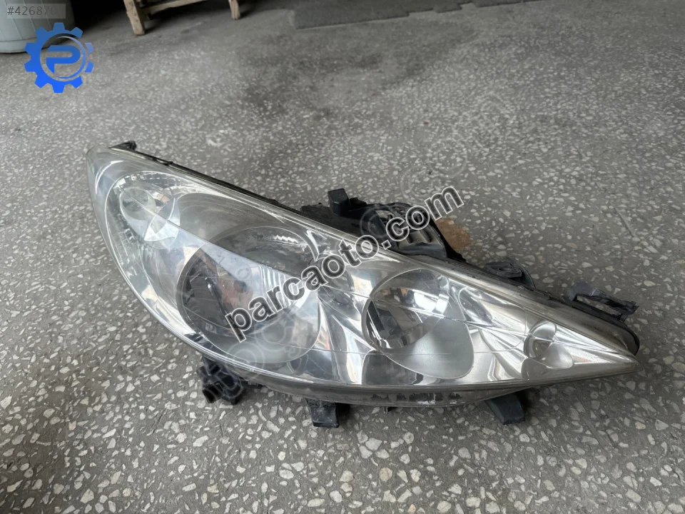 Peugeot 207 sağ ön far Peugeot 207 sağ ön far