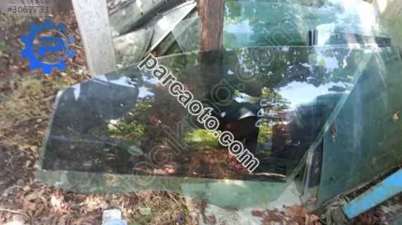 Citroen C4 sol ön kapı camı yedek parça