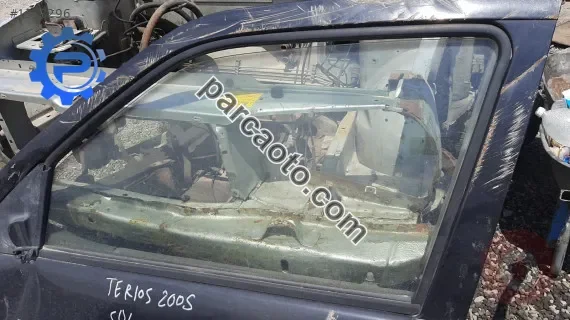 daihatsu terrios çıkma sol ön kapı camı