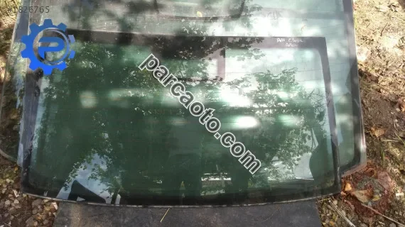 volkswagen polo çıkma arka cam