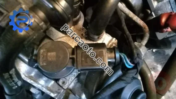 Audi A5,Passat ,golf 2.0 pompa yakıt basicc regülatör çıkma