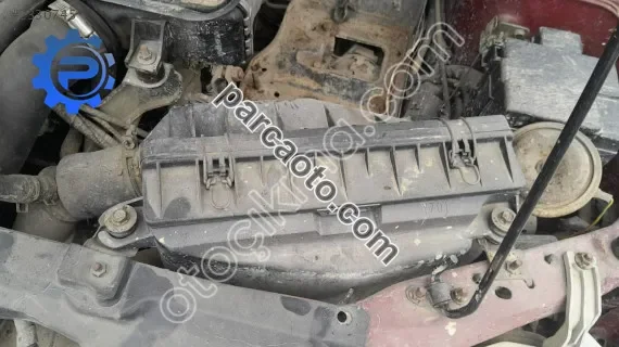 Mazda 323 family 2.0 dizel hava filtre kazani çıkma