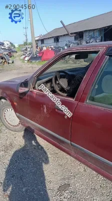 Renault 19 sol ön kapı yedek parça