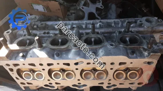 1996 hyundai elantra 1.8 çıkma silindir kapağı