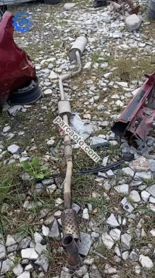 Renault Megane 1 komple egzoz çıkma