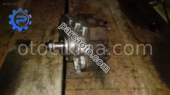 reno master 2.5 mazot pompası
