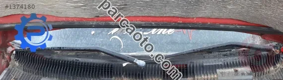 peugeot 205 1.4 benzinli çıkma ön cam silecek kolu