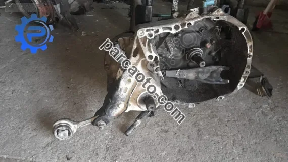 Renault clio 1.4 8v alttan levyeli manuel sanziman yedek parça