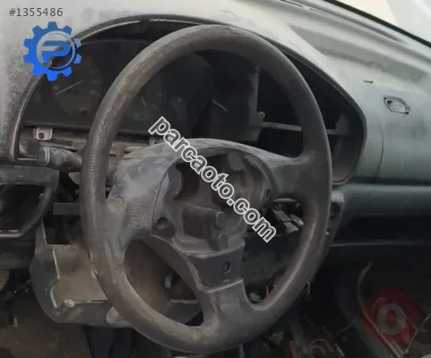 1999 peugeot partner 1.4 benzinli çıkma direksiyon simidi