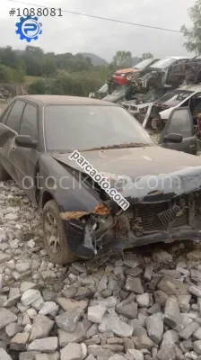 toyota corona sağ ön camurluk