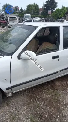 Renault 19 sop ön kapı beyaz yedek parça